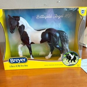 Breyer Pinto Frieshan Sporthorse in box
